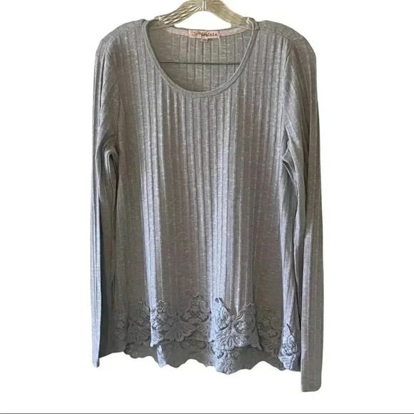 Rewind XL long sleeve knit top EUC - Picture 6 of 7